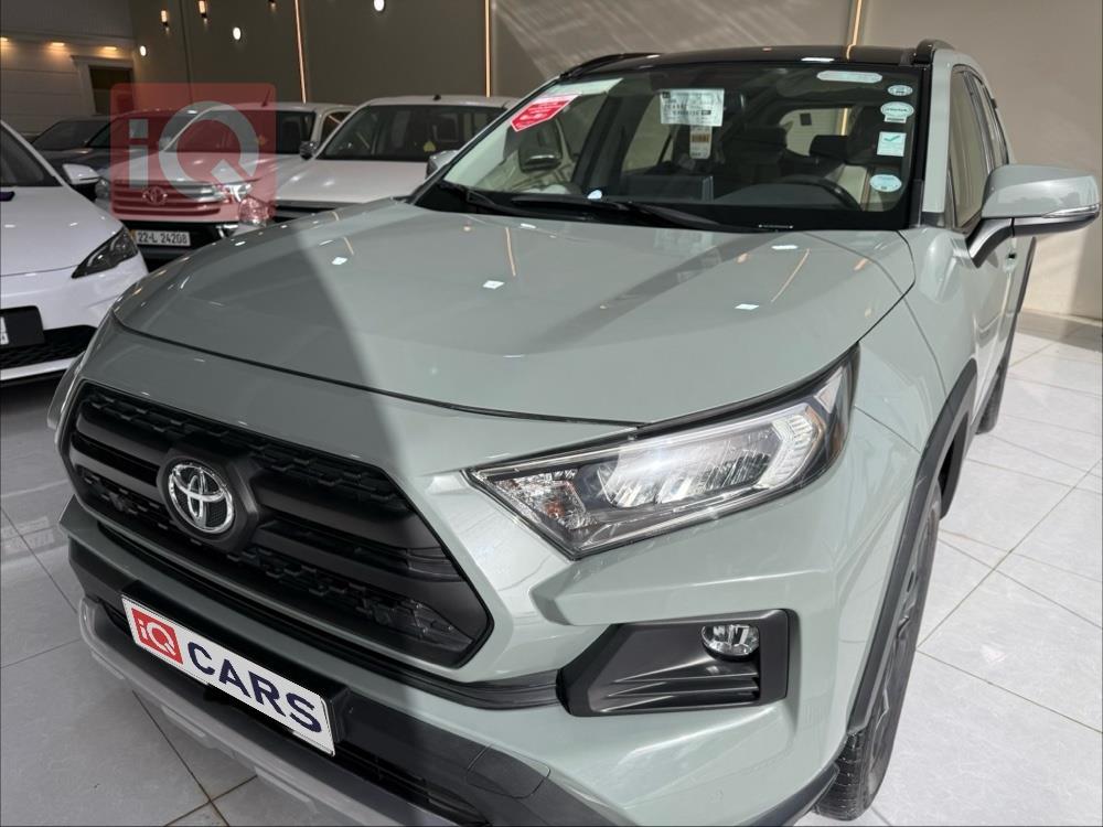 تويوتا راف 4